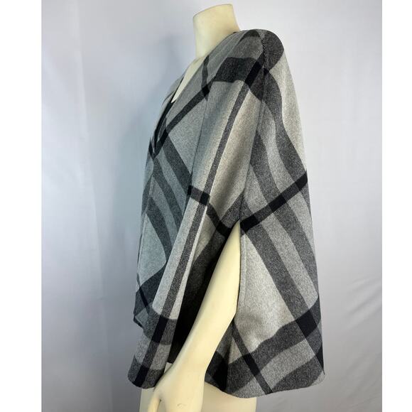 Talbots cape black & gray Angora & Wool mix size small / medium - Picture 6 of 12